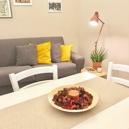 Giader's House - Free Parking Apartment Catania