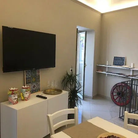 Giader's House - Free Parking Catania